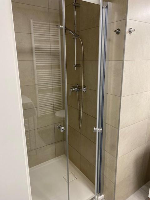 New In Apartment Prag